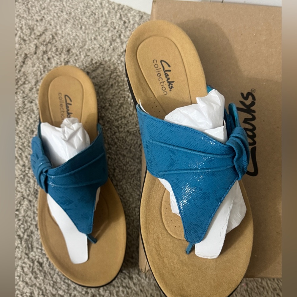 Women’s Clarks Teal Slide Sandals 12WIDE- send an offer ❤️